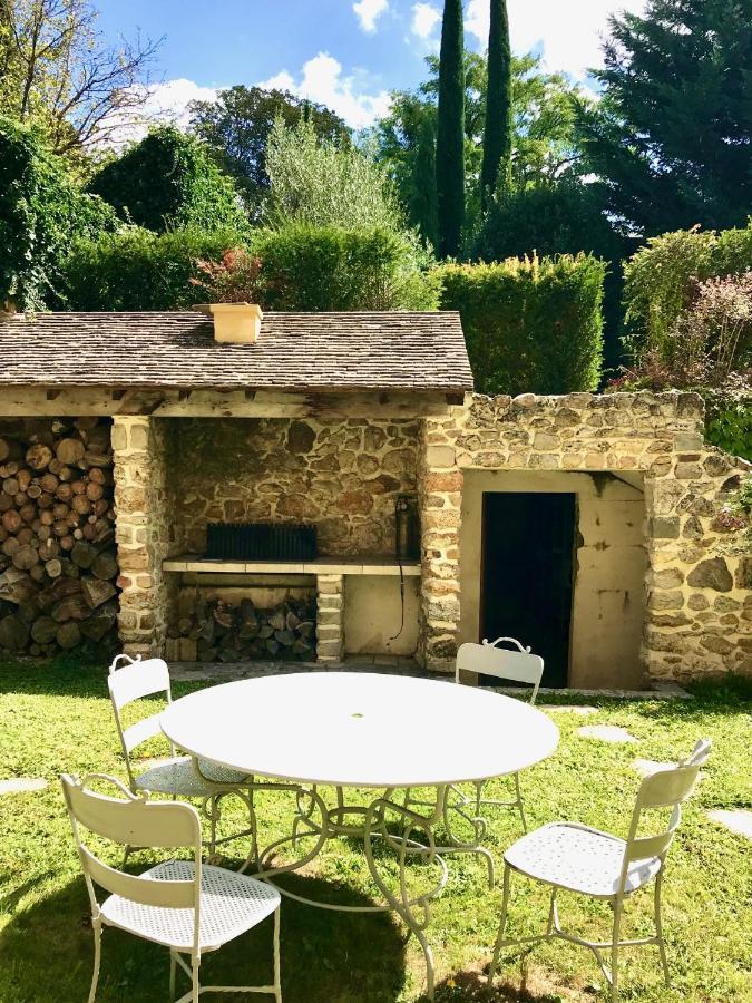 Le Clos De Villeroy Mennecy Exterior photo
